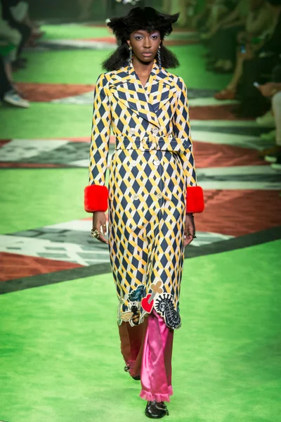 Look 68